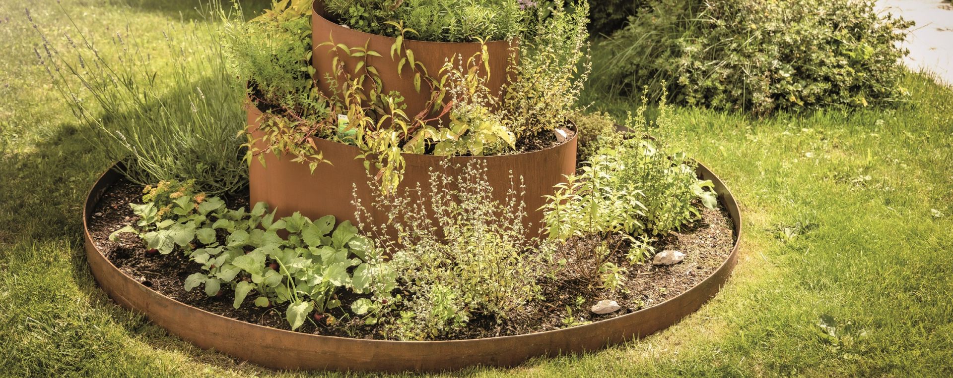 HERBA Kräuterspirale aus echtem Cortenstahl GARTENMETALL®